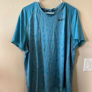 Nike Men’s Teal Blue Short Sleeve Performance Tee NWOT B158